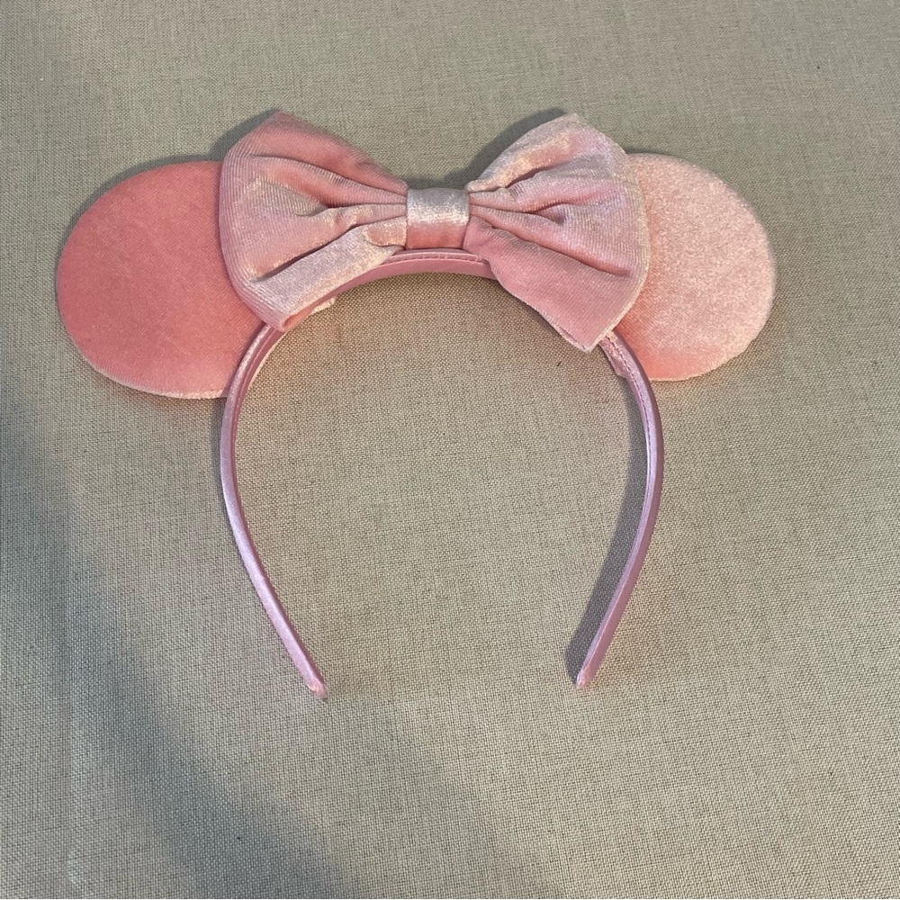 NEW Handmade Minnie Mouse Ears Headband Pink Velvet Bow Cute